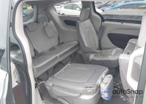 2017 Chrysler Pacifica Touring-L Plus из США, поврежденный, VIN 2C4RC1EG8HR521057